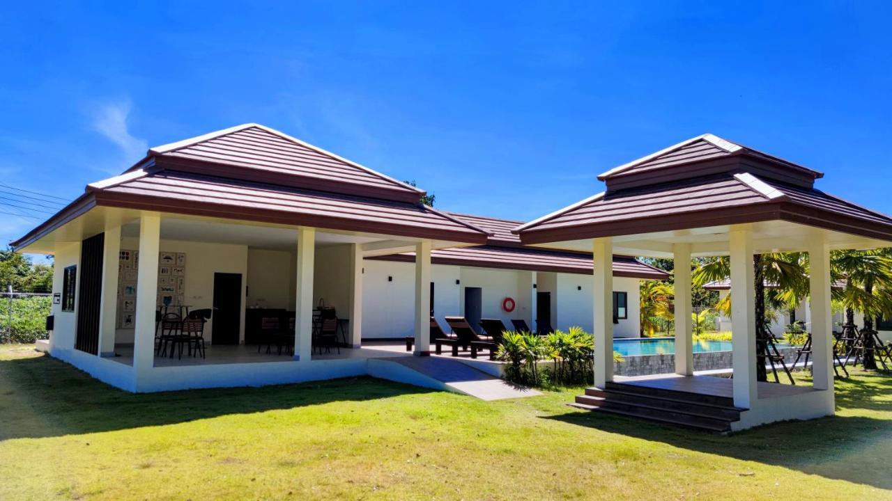 Isan Golf & Adventure Hotel Udon Thani Extérieur photo