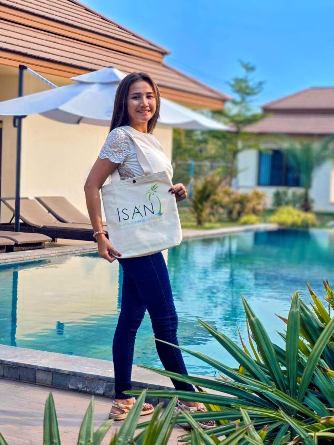 Isan Golf & Adventure Hotel Udon Thani Extérieur photo
